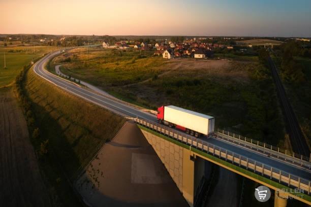 Отправка продаваемого товара на все склады маркетплейса